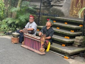 Singalong on Bali