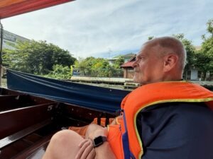 I hate boats...